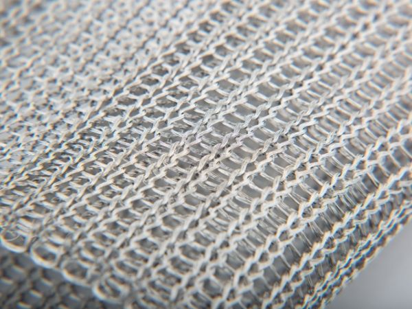 Multi-strand knitted mesh details